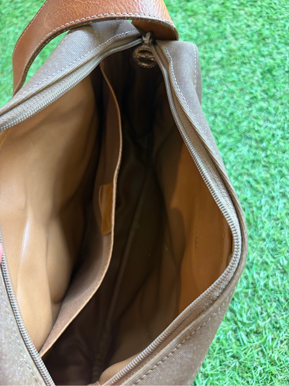 Vintage Longchamp Shoulder Bag - Picture 9 of 13